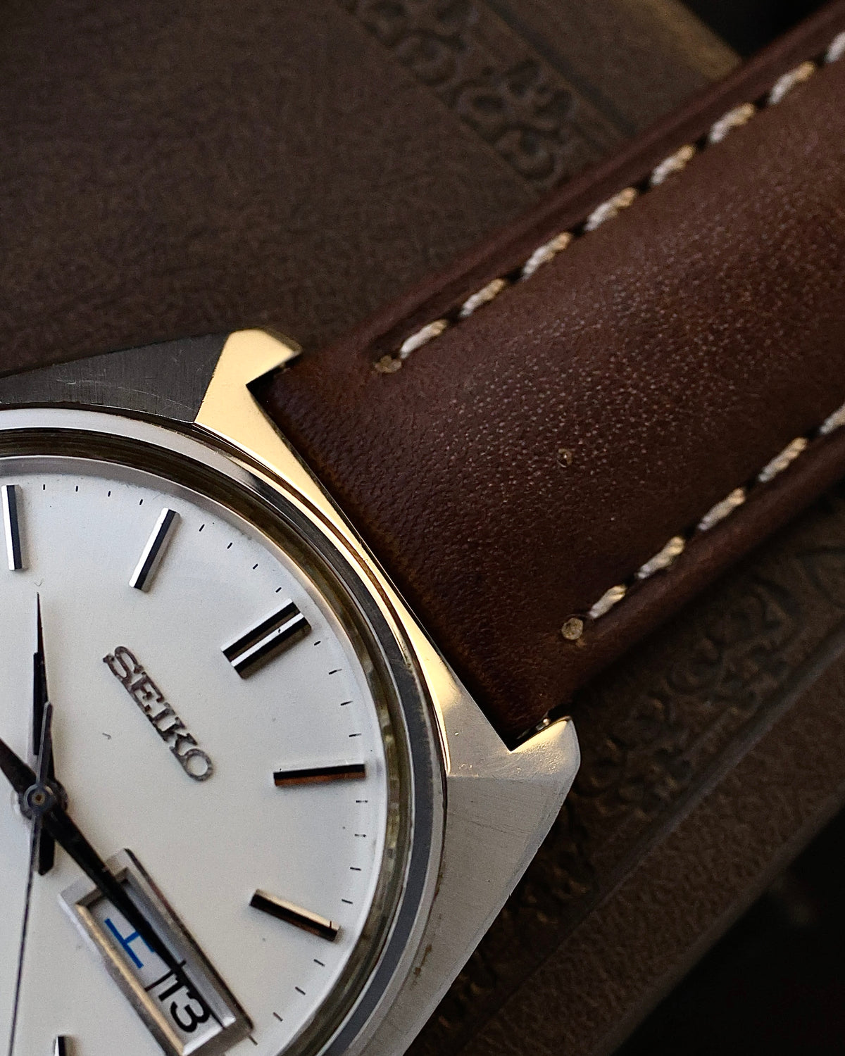 Vintage JDM Seiko LM 5606-7000 White Sunburst dial- Watch for sale