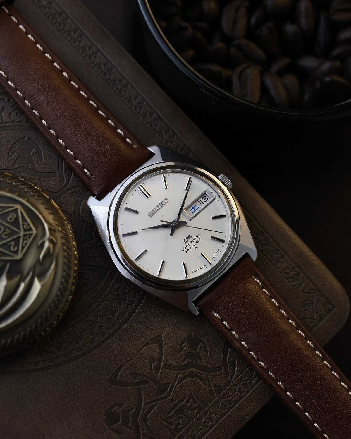 Vintage JDM Seiko LM 5606-7000 White Sunburst dial- Watch for sale