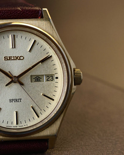 Vintage JDM Seiko Spirit Snowflake dial | 7N48-7000 | Kanji/English day calendar watch for sale
