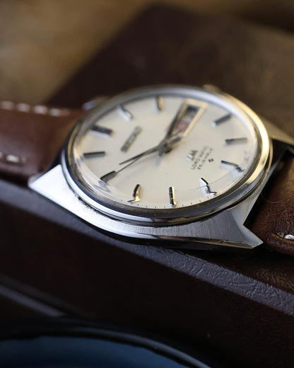 Vintage Seiko LM 5606-7000 White Sunburst dial- Quickset Star Watch for sale