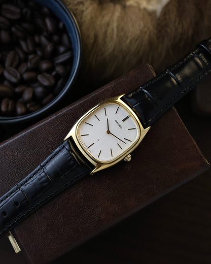 Vintage Seiko Chariot Manual Winding Gold Plated Linen dial watch Ref. 2220-3530