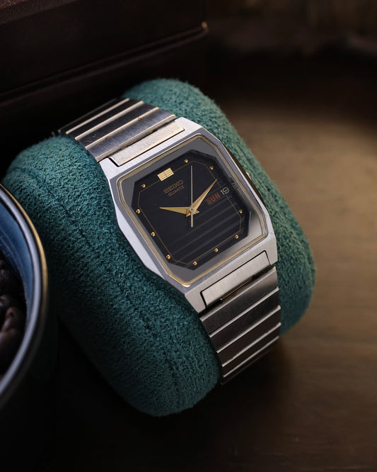 Seiko Shutter Lines Textured Dial - Tank Case & Seiko buckle Ref. V743-5A00
