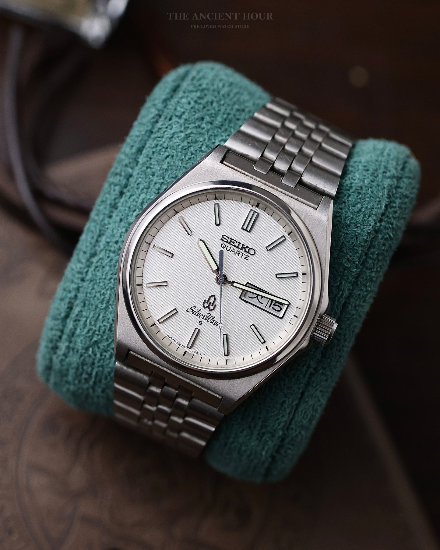 1981 SEIKO SILVERWAVE QUARTZ 8229-7000 JDM TILE TEXTURE DIAL