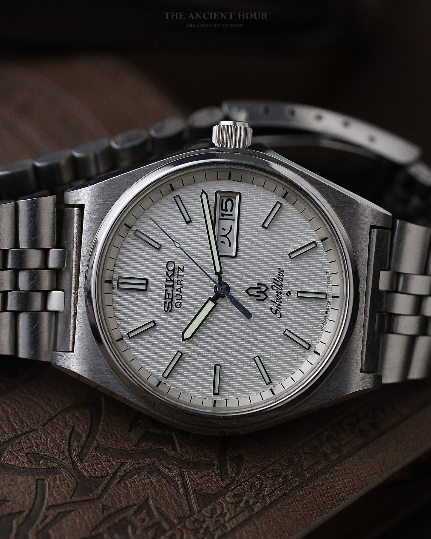 1981 SEIKO SILVERWAVE QUARTZ 8229-7000 JDM TILE TEXTURE DIAL