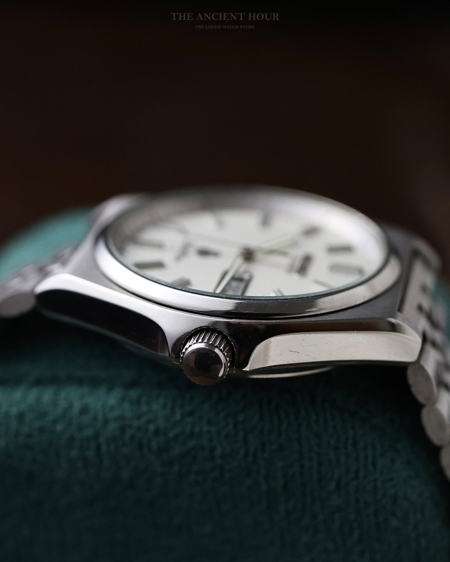 1981 SEIKO SILVERWAVE QUARTZ 8229-7000 JDM TILE TEXTURE DIAL