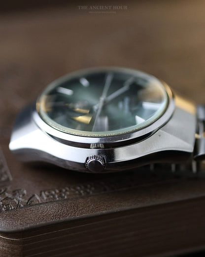 1984 SEIKO QUARTZ QR 3863-7010 DAYDATE KANJI WATERMELON DIAL STAINLESS STEEL