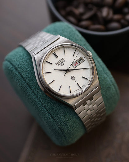 1975 VINTAGE SEIKO QUARTZ 0923 "SAND DUST" WHITE TEXTURED DIAL JDM