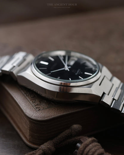 Vintage Seiko SQ Quartz Black Dial 0903-8059 Watch