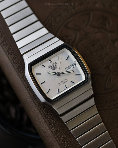 Vintage Seiko 5 Automatic 7S26 21 Jewels Silver Dial