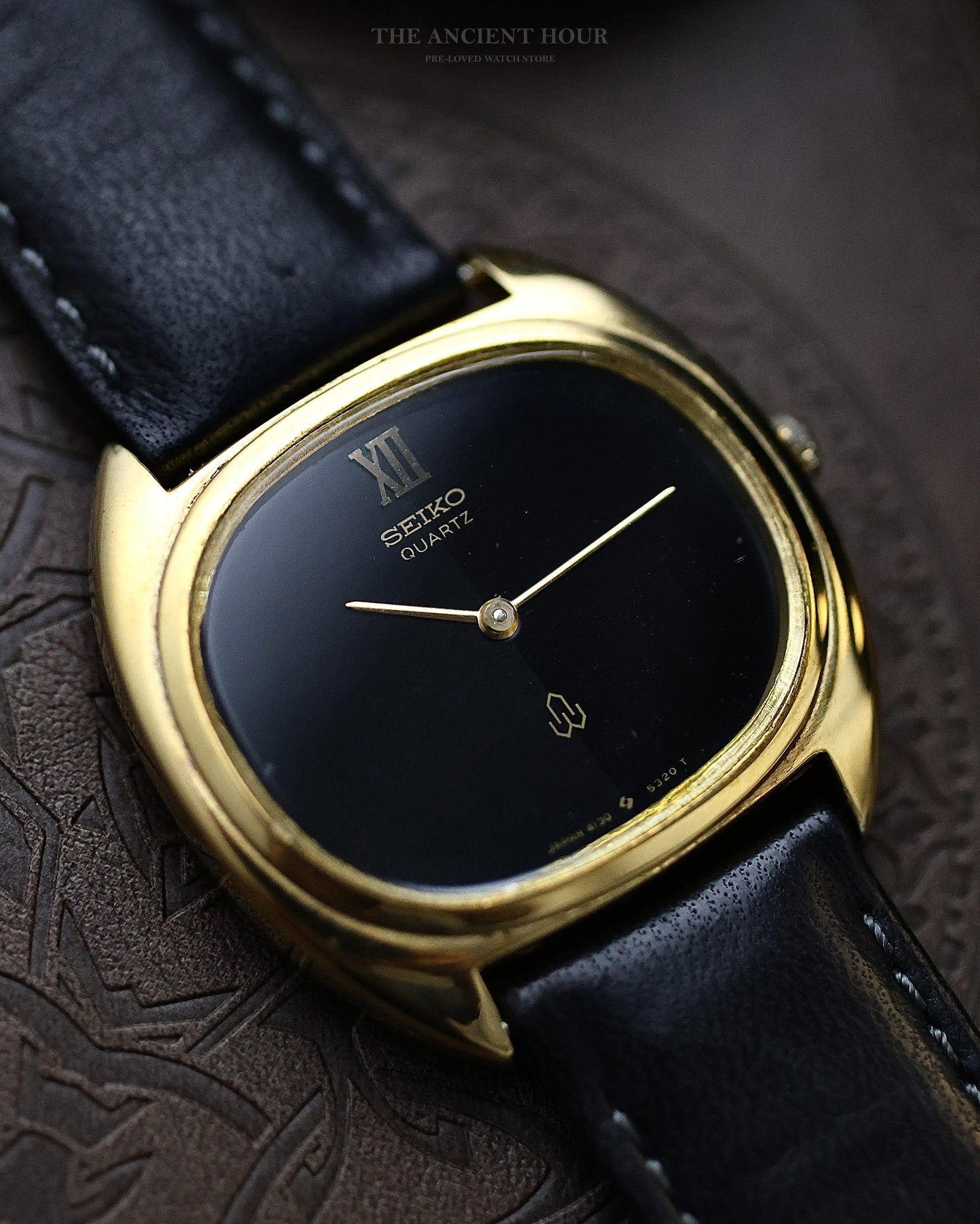 Vintage Seiko Quartz – Two-Tone Dial | Ellipse Case | Made in Japan