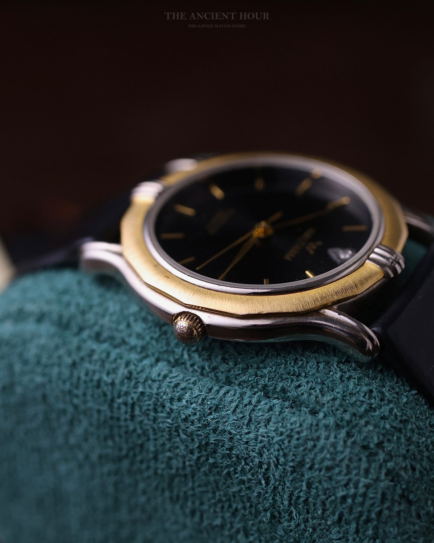 VINTAGE WALTHAM DIAMOND QUARTZ BLACK DIAL TWO-TONE DRESS WATCH
