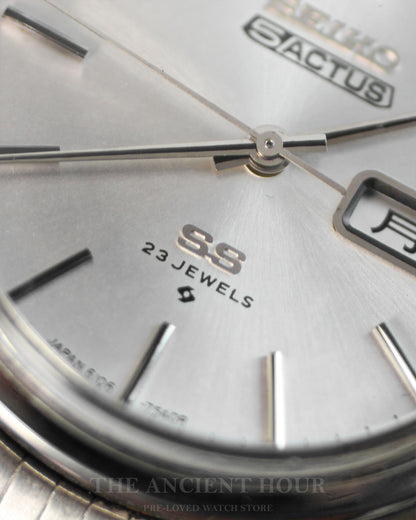 Seiko 5 Actus - 6106 Automatic movement - White linen dial