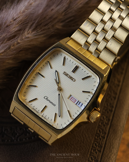 Seiko Chronos Tonneau Tank 5H23-5110 Radiator gold textured dial watch