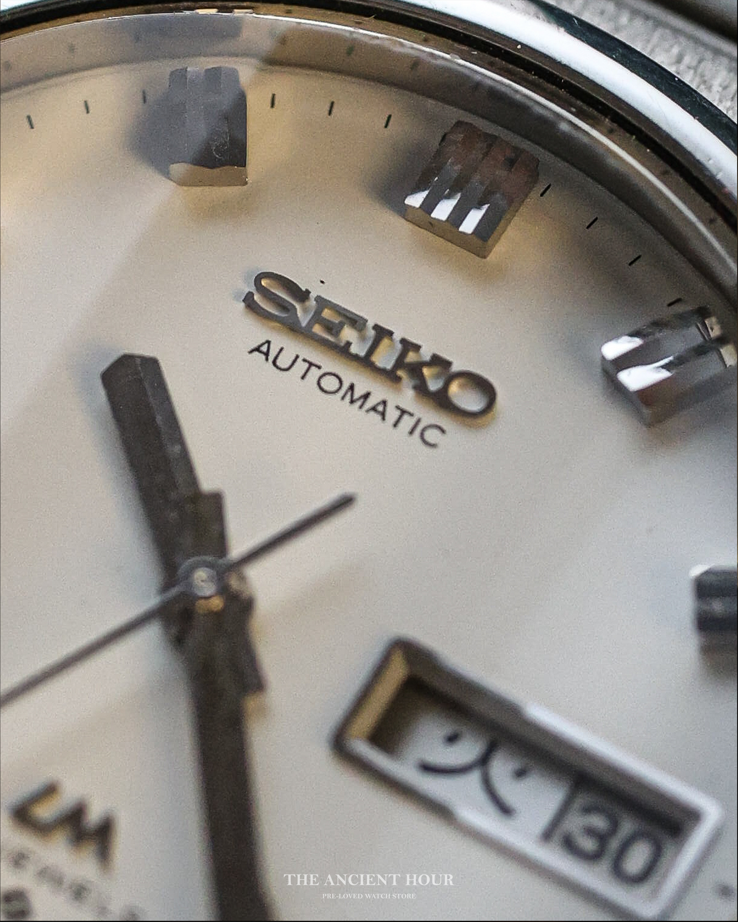 1974 Seiko Lordmatic(LM) White Dial 5606-8090 Automatic movement kanji day/date calendar