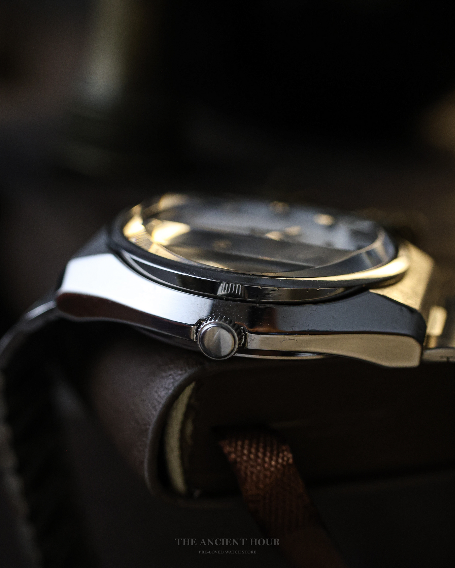 1974 Seiko Lordmatic(LM) White Dial 5606-8090 Automatic movement kanji day/date calendar