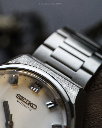 1974 Seiko Lordmatic(LM) White Dial 5606-8090 Automatic movement kanji day/date calendar